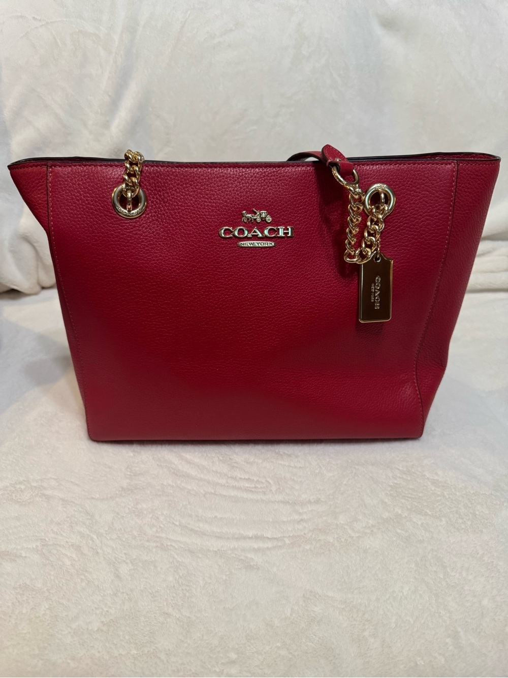 COACH Cammie Chain Tote Leather Shoulder Bag – candy apple red